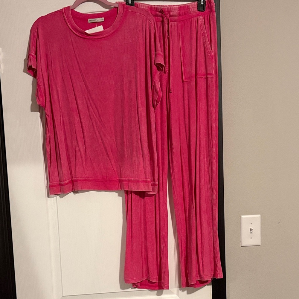 Zenana Outfitters Pink Lounge Set